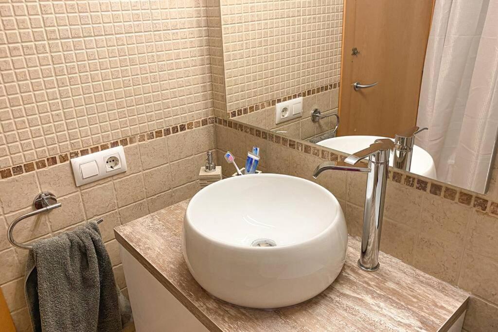 Blue Marina - Terraza, Piscina Y Wifi Gratis Διαμέρισμα Ρόζες Εξωτερικό φωτογραφία